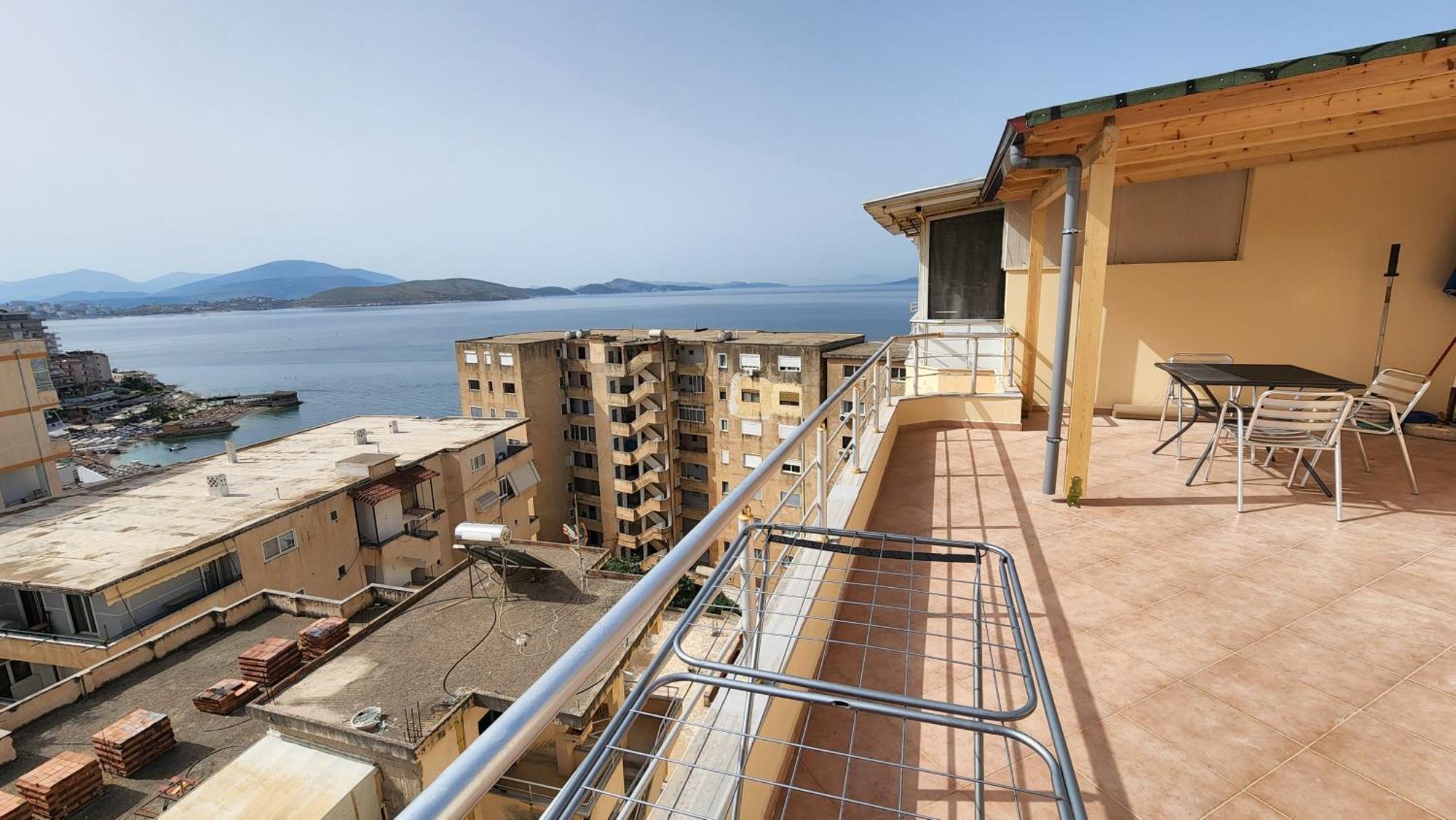 Glen'S Rooftop Sarandë Eksteriør billede